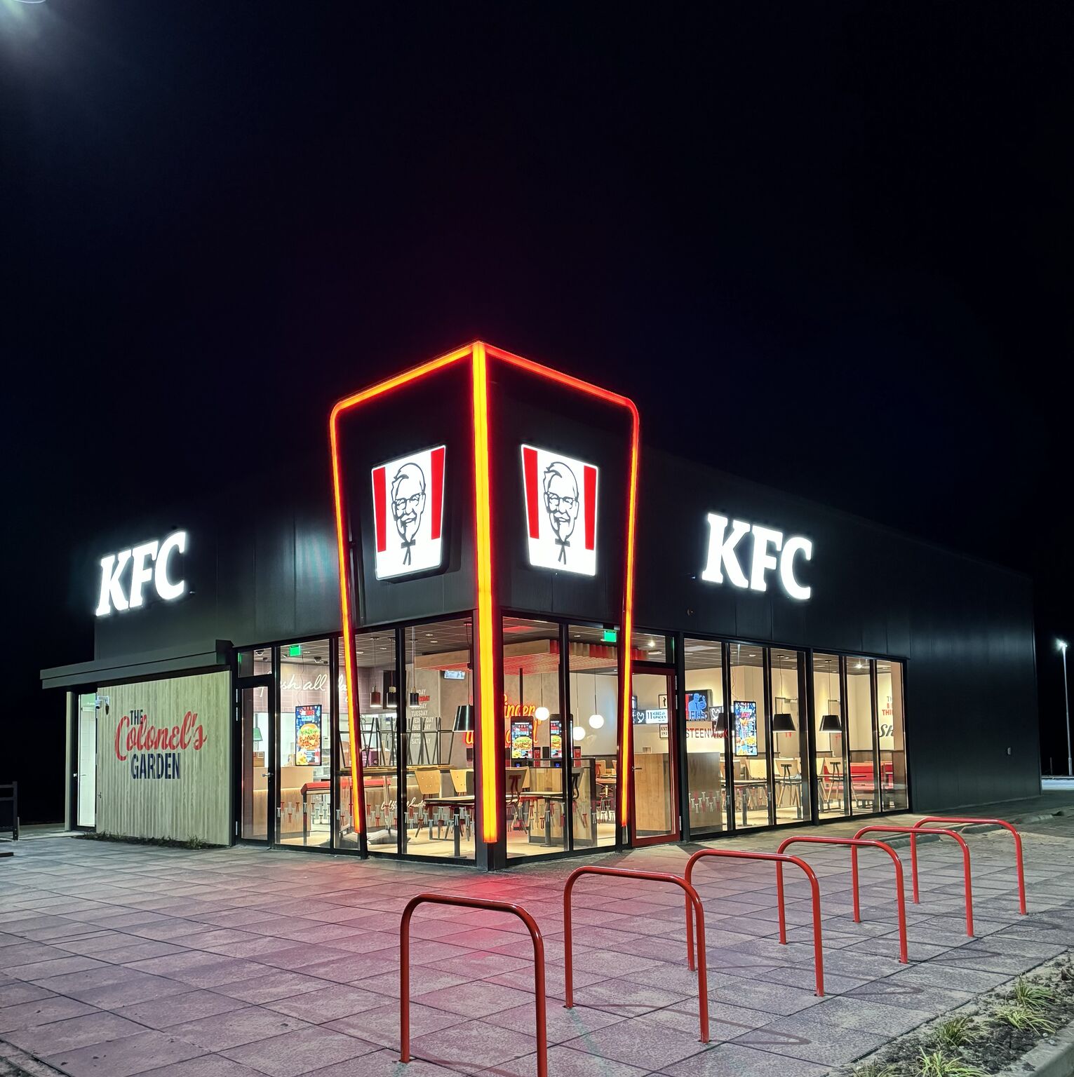 !! DUURZAAM KFC RESTAURANT ALERT !!